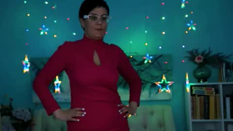 lauradavidsons online show from February 18, 5:42 pm