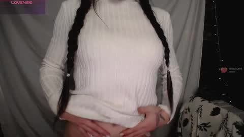 Laura online show from December 5, 1:28 pm