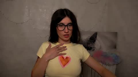 Laura online show from June 30, 10:05 am