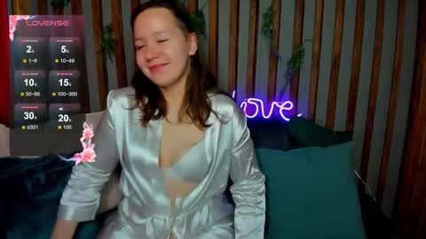 Laura online show from September 27, 1:10 am