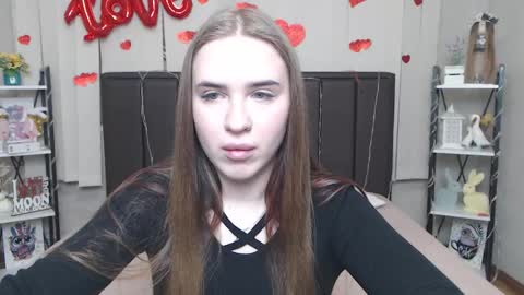 LauraHlot online show from March 25, 7:36 am