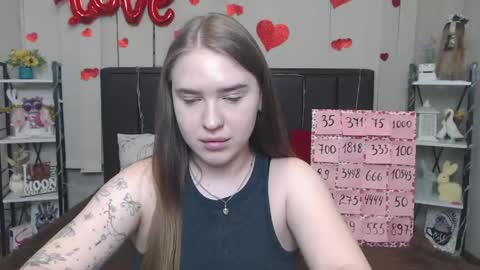 Snapshot of laurahlot chatting on May 7, 6:46 pm LauraHlot online show from May 7, 6:46 pm