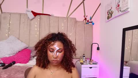 lauraltt online show from December 19, 9:33 pm