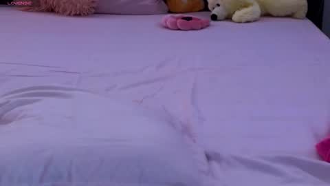 Snapshot of lauramirage chatting on October 7, 7:49 am LauraMirage online show from October 7, 7:49 am