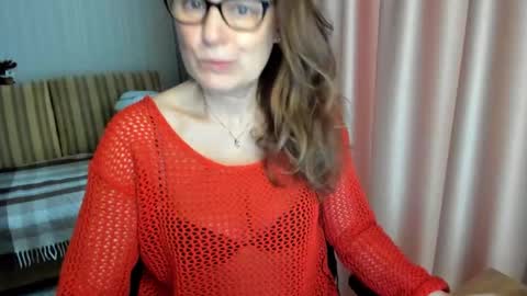 Lauraoven1 online show from March 1, 7:54 am