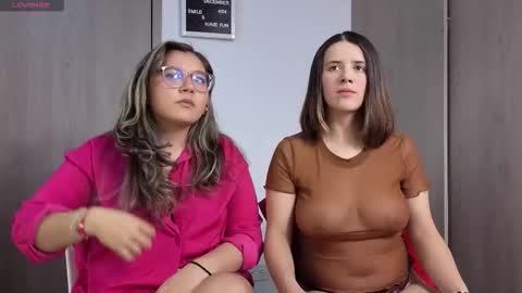 Laura online show from December 14, 9:08 pm