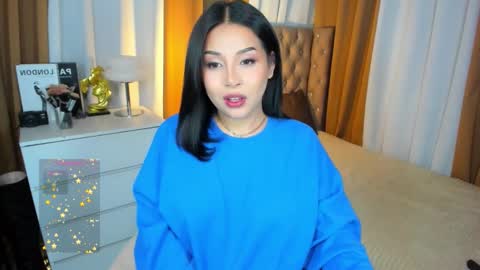 Your sweet Laura online show from October 12, 4:06 pm