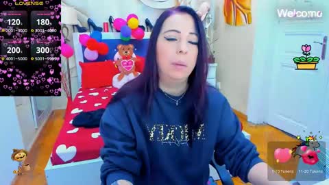 Snapshot of laurasinfull chatting on February 10, 4:19 am Laura online show from February 10, 4:19 am