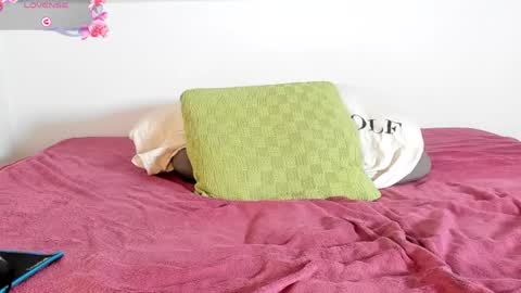 Laura Lara Sommer online show from January 18, 12:57 am