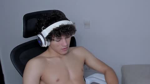 Laureent online show from October 30, 9:48 pm