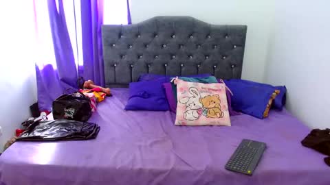 Lauren online show from November 28, 8:22 pm