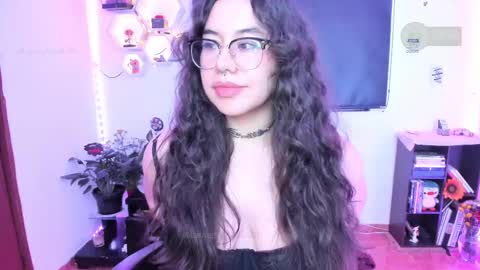  Im Lauren  independent model   online show from March 1, 9:40 am