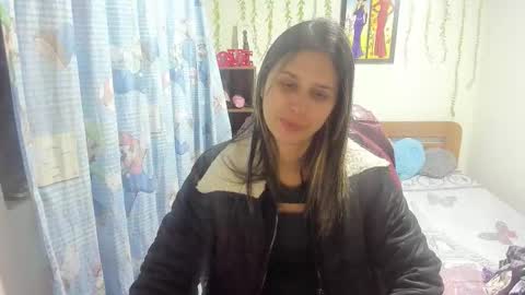 Snapshot of lauren_ashlee chatting on October 9, 11:47 pm Lauren Independent model online show from October 9, 11:47 pm