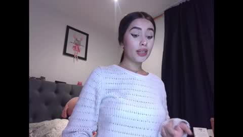 Snapshot of lauren_clauz chatting on February 9, 11:42 pm Lauren Clauz online show from February 9, 11:42 pm