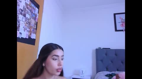 Snapshot of lauren_clauz chatting on February 26, 4:28 pm Lauren Clauz online show from February 26, 4:28 pm