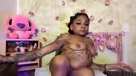 Lauren online show from February 1, 6:43 am