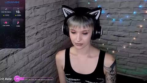 Eva online show from October 17, 6:54 pm