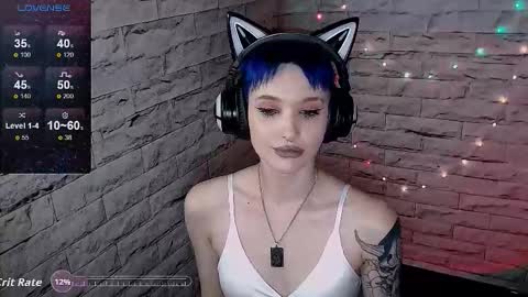 Eva online show from November 4, 1:43 pm