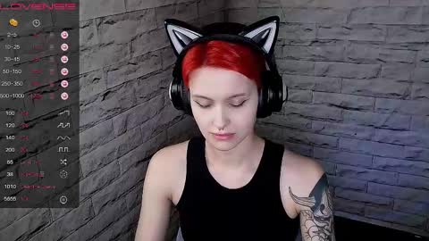 Snapshot of lauren_raquel chatting on April 28, 4:56 pm Eva online show from April 28, 4:56 pm