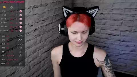 Snapshot of lauren_raquel chatting on May 5, 6:38 pm Eva online show from May 5, 6:38 pm