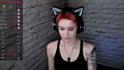 Snapshot of lauren_raquel chatting on May 13, 6:49 pm Eva online show from May 13, 6:49 pm