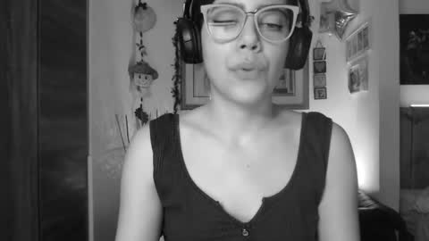 Lauren online show from December 10, 12:28 am