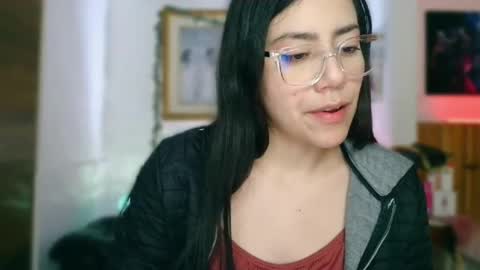 Lauren online show from May 31, 3:58 am