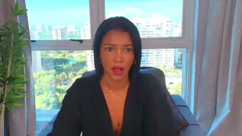 Lauren online show from April 27, 11:52 am