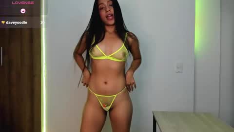 Lauren  Ryan online show from November 2, 1:30 am