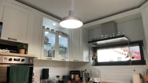 Lauren Brite online show from October 18, 1:56 pm