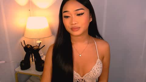 Snapshot of laurenfox16 chatting on November 23, 6:41 pm chloe3 online show from November 23, 6:41 pm