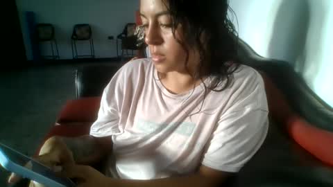 Snapshot of laurenhot94 chatting on September 22, 11:23 am laurenhot94 online show from September 22, 11:23 am