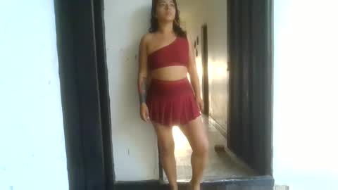 Snapshot of laurenhot94 chatting on October 9, 11:52 am laurenhot94 online show from October 9, 11:52 am