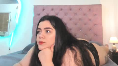 laurenlaine online show from March 5, 5:53 pm