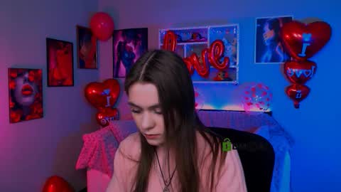 Laure online show from February 11, 1:27 pm