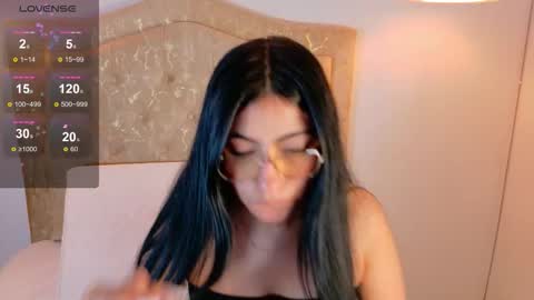 laurenn_smitth online show from November 12, 12:49 pm