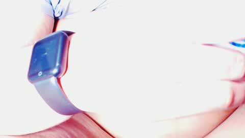 Snapshot of laurennaughtyy chatting on December 26, 5:58 am laura online show from December 26, 5:58 am