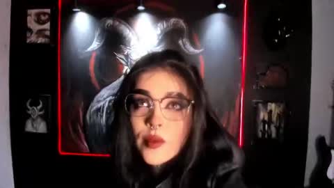 Snapshot of laurenrousexx chatting on June 24, 2:21 am LAUREN INDEPENDENT MODEL HELP ME REACH 100 LIKES PLS online show from June 24, 2:21 am