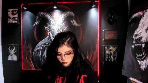 Snapshot of laurenrousexx chatting on July 5, 1:01 am LAUREN INDEPENDENT MODEL HELP ME REACH 100 LIKES PLS online show from July 5, 1:01 am