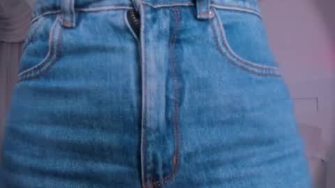 Lauren Saenz online show from September 19, 12:06 pm