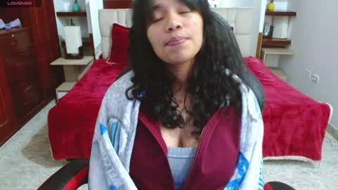 Snapshot of laurent1_ chatting on January 28, 7:11 am laurent online show from January 28, 7:11 am