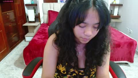 Snapshot of laurent1_ chatting on February 6, 6:29 am laurent online show from February 6, 6:29 am