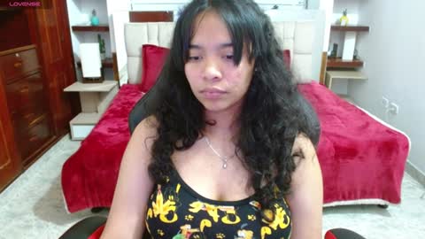 Snapshot of laurent1_ chatting on February 6, 9:32 am laurent online show from February 6, 9:32 am