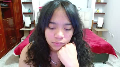 Snapshot of laurent1_ chatting on February 13, 3:29 am laurent online show from February 13, 3:29 am