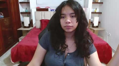 Snapshot of laurent1_ chatting on March 7, 3:08 am laurent online show from March 7, 3:08 am