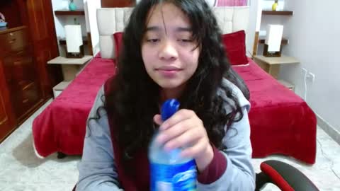 Snapshot of laurent1_ chatting on March 7, 9:18 am laurent online show from March 7, 9:18 am