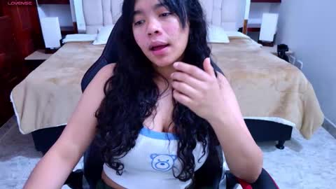 Snapshot of laurent1_ chatting on September 23, 3:09 am laurent online show from September 23, 3:09 am