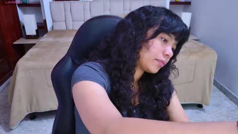 Snapshot of laurent1_ chatting on September 30, 3:11 am laurent online show from September 30, 3:11 am