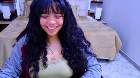 Snapshot of laurent1_ chatting on October 3, 3:47 am laurent online show from October 3, 3:47 am