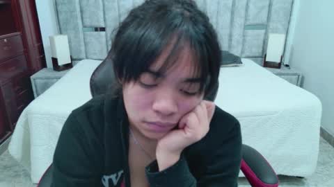 laurent online show from March 24, 3:11 am